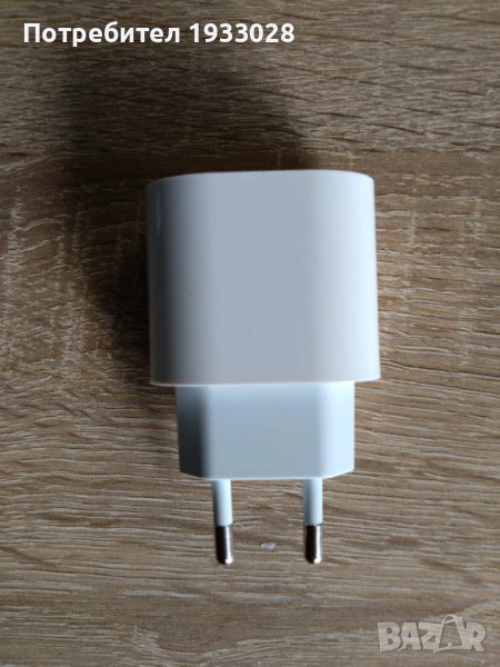 Захранващ адаптер за Apple USB-C 20W, снимка 1