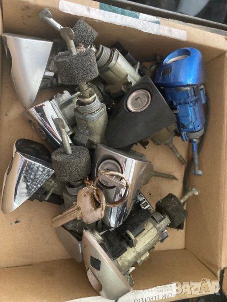 Ключалка патрон с ключе за врата мерцедес бенц ц класа е класа и други, снимка 1