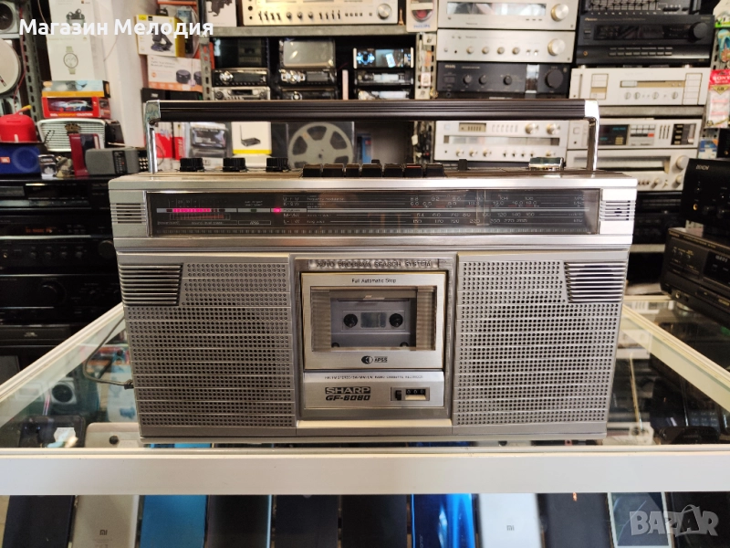 Радиокасетофон SHARP GF-6060 В отлично техническо и визуално състояние., снимка 1
