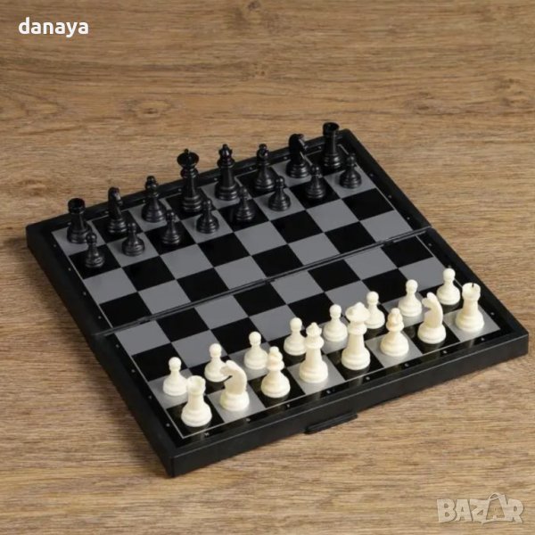 4334 Настолна игра магнитен шах табла и дама в комплект – 3 в 1, снимка 1