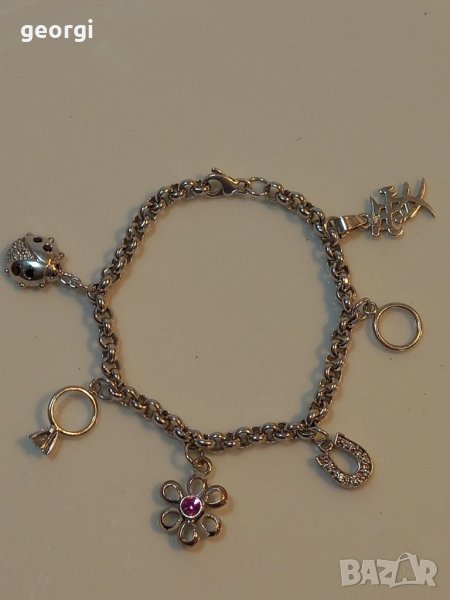 Сребърна гривна с пет талисманчета , снимка 1