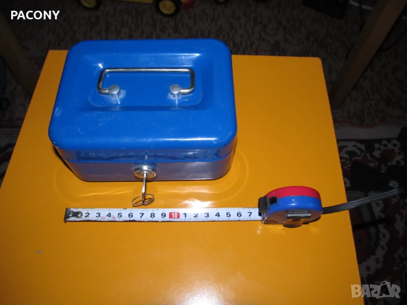 касичка с ключе, снимка 1