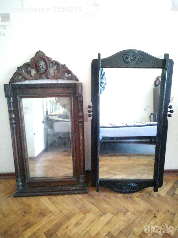 Огледала в стари дървени масивни рамки с орнаменти , снимка 1