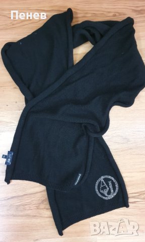 Дамски зимен шал Armani Jeans черен, снимка 2 - Други - 43255895
