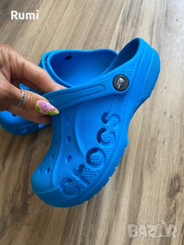 Оригинални светло сини чехли Crocs ! 33-34 н, снимка 1 - Детски сандали и чехли - 40613137