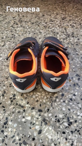 Детски бутонки, снимка 3 - Детски маратонки - 51458112