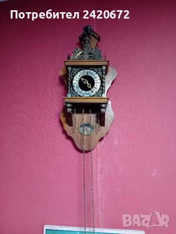 Антикварен  стенен  часовник  "Атлас", снимка 1 - Стенни часовници - 43785421