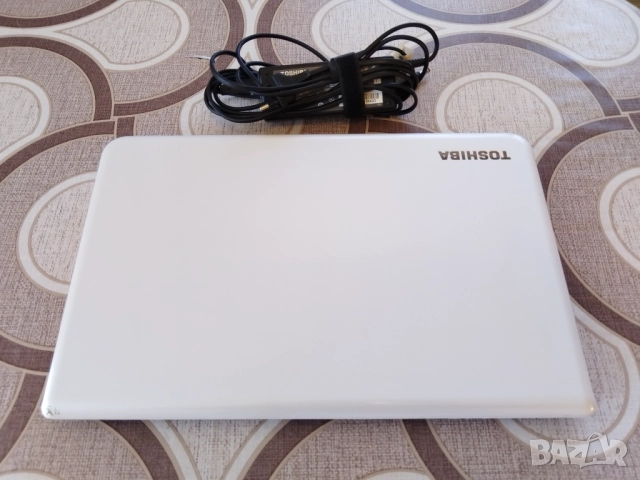 Лаптоп Toshiba Satellite C55-A, снимка 2 - Лаптопи за дома - 52929381