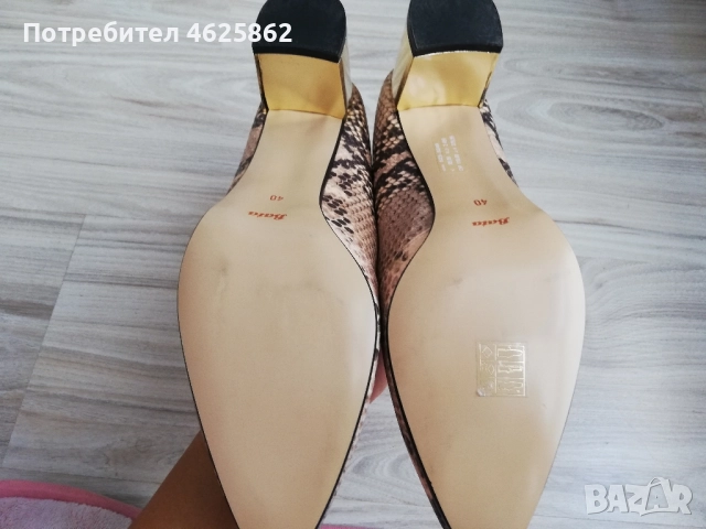 нови официални обувки Bata - змийска имитация, златен ток 40 номер, снимка 6 - Дамски обувки на ток - 52091473