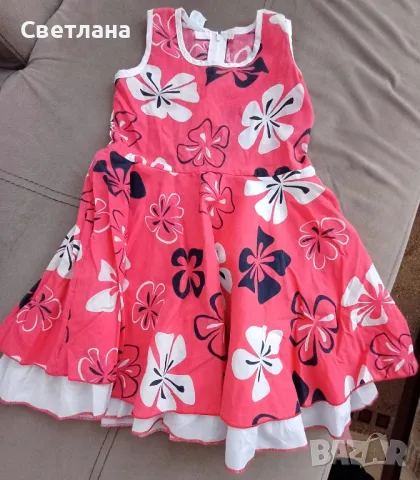 Червена детска рокля