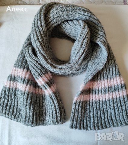 Ръчно плетен шал , снимка 3 - Шалове - 44013541