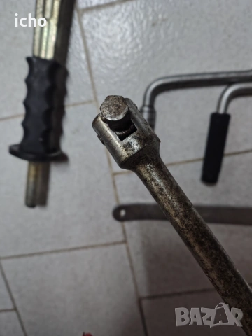 Ключ върток , снимка 3 - Куфари с инструменти - 50741004