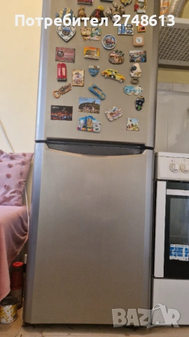 Хладилник Indesit, снимка 3 - Хладилници - 53012114