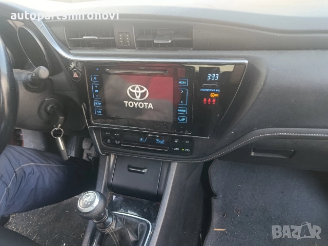 На части! Аурис 1.6 дизел, снимка 5 - Автомобили и джипове - 52713476