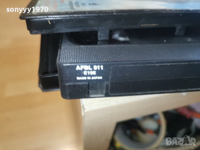 ДАМАТА-БАНДИТ-VHS 3112252302, снимка 7 - Други жанрове - 52945665