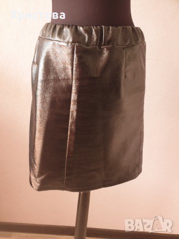 Актуална лачена пола в черно - 12,00лв., снимка 3 - Поли - 29314685