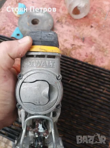 Акумулаторен прободен трион ,зеге Девалт DewaltDCS331  , снимка 10 - Други инструменти - 47928835