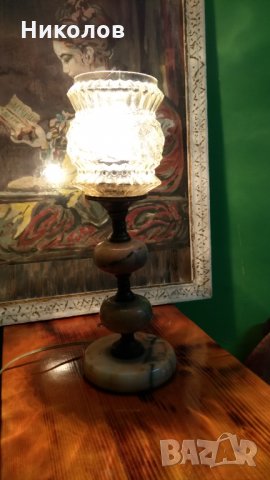 Настолна лампа от розов мрамор, снимка 1 - Други - 33206670