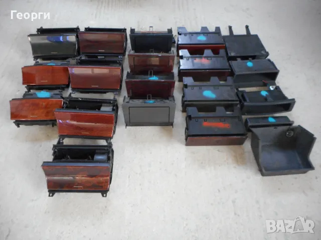 Духалки средни и странични пепелници и джобчета от Мерцедес, снимка 11 - Части - 47656124