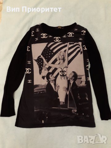 Тениска с дълъг ръкав памук с еластан, с Мерлин Монро в  USA вариант , изчистен гръб в черно., снимка 1 - Тениски - 37446674
