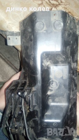 Продавам радиатор за парно на Мерцедес, снимка 3 - Части - 27357631