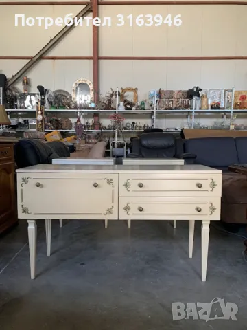 Винтидж тоалетка във френски стил, снимка 2 - Шкафове - 49128004