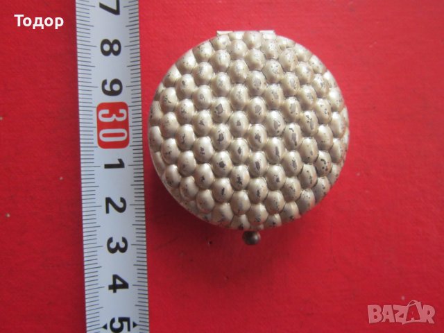 Бронзова кутийка за хапчета 7