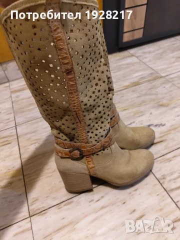 Ботуши за пролет или есен от естествен велур