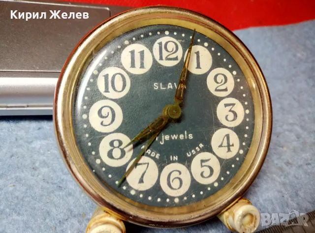 SLAVA 11 JEWELS MADE in USSR Стар КОЛЕКЦИОНЕРСКИ РУСКИ МЕХАНИЧЕН БУДИЛНИК СЛАВА 47762, снимка 2 - Антикварни и старинни предмети - 47656659