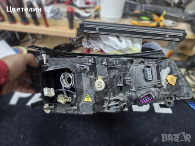 Ляв фар VW Tuareg 8P Facelift lqv far туарег 8п фейслифт , снимка 7 - Части - 52945273