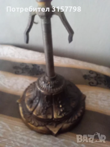 Стара розетка за полилей