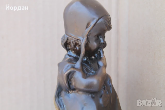 Бронзова фигура ''Момиче с обувка'', снимка 17 - Колекции - 51170553