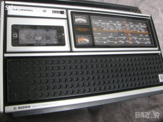 GRUNDIG C 8000 AUTOMATIC Радиокасетофон от 70 те, снимка 1 - Радиокасетофони, транзистори - 39083292