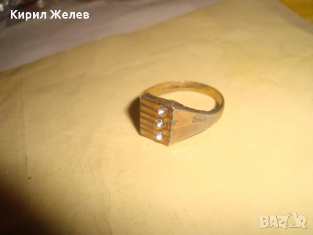 СТАР БРОНЗОВ СКЪПОЦЕНЕН ПРЪСТЕН с 3 ФАСЕТИРАНИ ЦИРКОНА МАЙСТОРСКА ЮВЕЛИРНА ИЗРАБОТКА 26818, снимка 5 - Антикварни и старинни предмети - 34840675