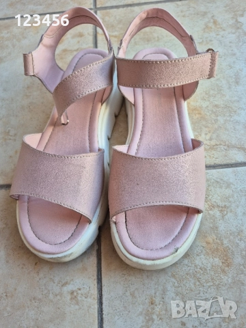 отлично запазени розови сандали, снимка 2 - Сандали - 51541319