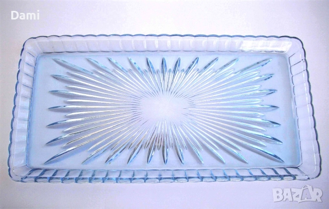 Поднос цветно стъкло