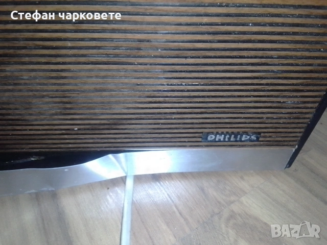 Радио касетофон Phillips , снимка 2 - Радиокасетофони, транзистори - 53116791
