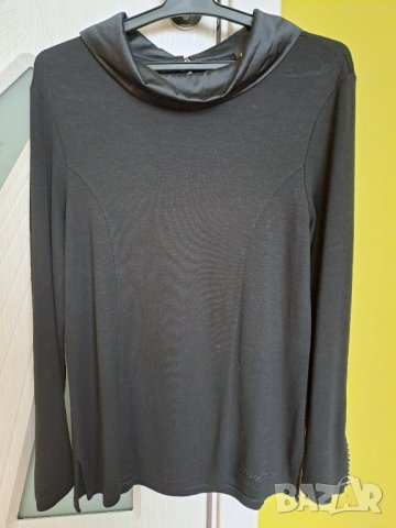 Дамска блуза черно поло с яка Pompoos, снимка 1 - Блузи с дълъг ръкав и пуловери - 40852939