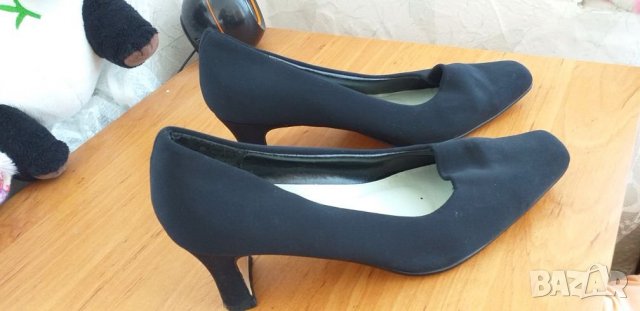 Черни обувки от плат, размер 4, снимка 1 - Дамски обувки на ток - 26729807