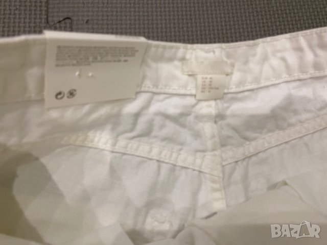 Н&М нови накъсани дънки М размер, снимка 2 - Къси панталони и бермуди - 28769093