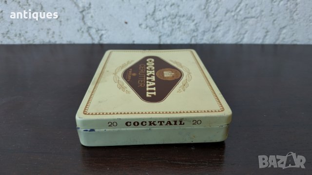 Стара метална кутия от цигари - COCKTAIL CERUTTER - Made in Denmark, снимка 3 - Антикварни и старинни предмети - 27747534