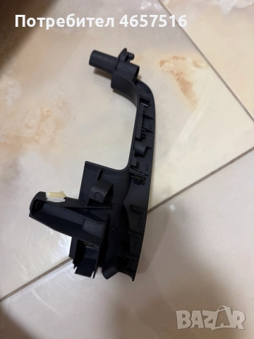 Дръжка вътрешна за задна дясна врата на голф жета Jeta Vw Golf 5 само за 30лв. 1K0868188F, снимка 2 - Части - 52520335