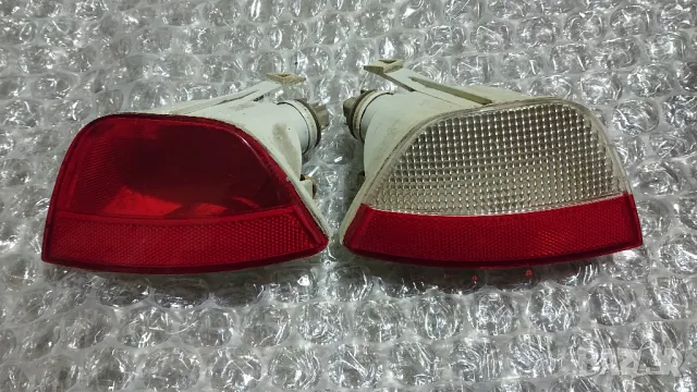 Задна светлина мъгла и задна светлина заден ход за форд фокус хечбег до 2004год. , снимка 2 - Аксесоари и консумативи - 48796464