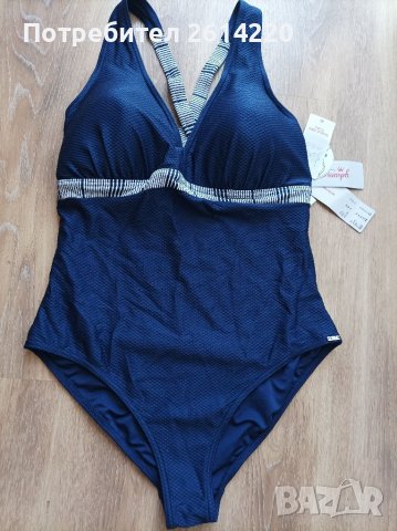 Triumph 44D нов цял бански 