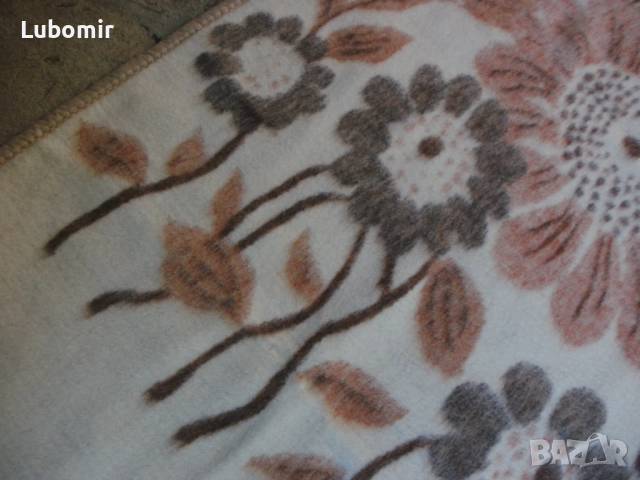 Одеало, двулицево - мека вълна - Ново !, снимка 7 - Олекотени завивки и одеяла - 51812807