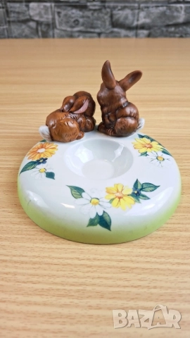 Порцеланова поставка за яйце  - Goebel, снимка 2 - Декорация за дома - 52068920