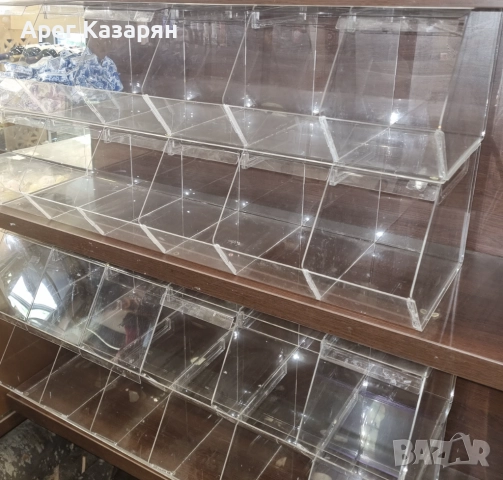 Плексигласов контейнер за ядки/бонбони с 6 гнезда, снимка 1