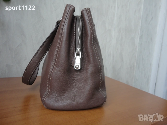 Miu miu/дамска чанта, снимка 4 - Чанти - 53354387