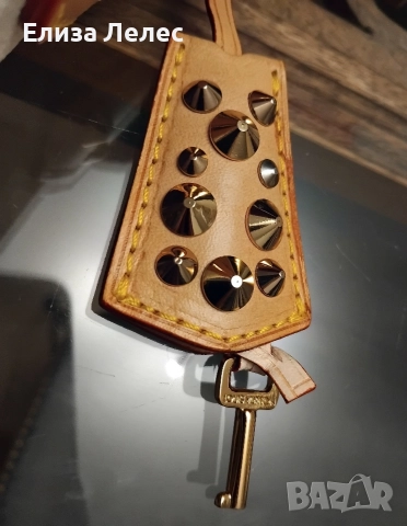 Louis Vuitton Chrissie дамска чанта , снимка 3 - Чанти - 52923685