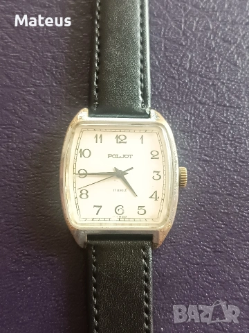 Полет механичен часовник, снимка 2 - Антикварни и старинни предмети - 53403567